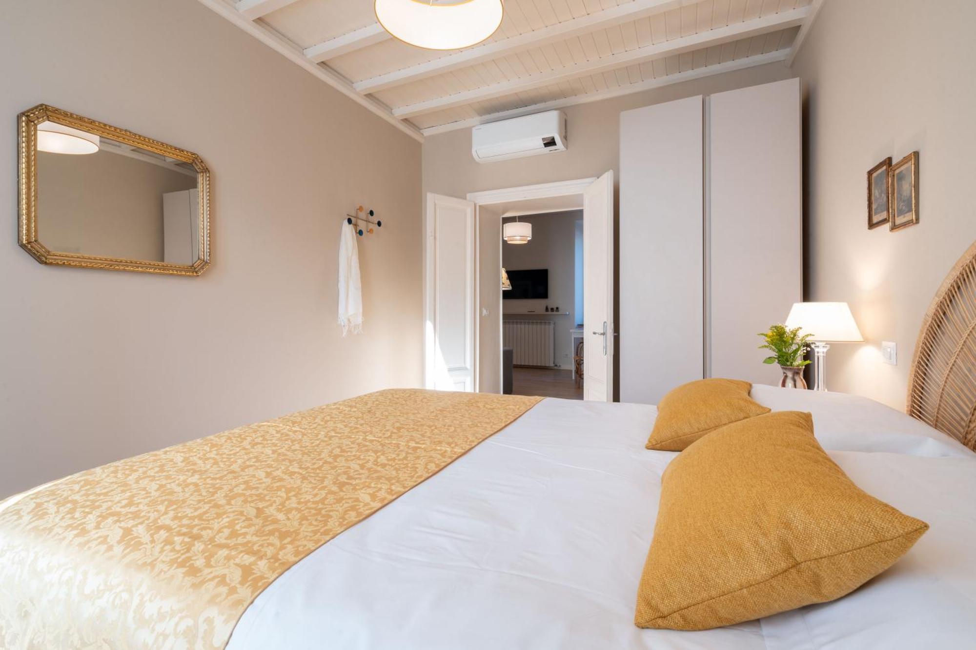 La Farfalla Blu - Boutique Apartment Бергамо Екстер'єр фото